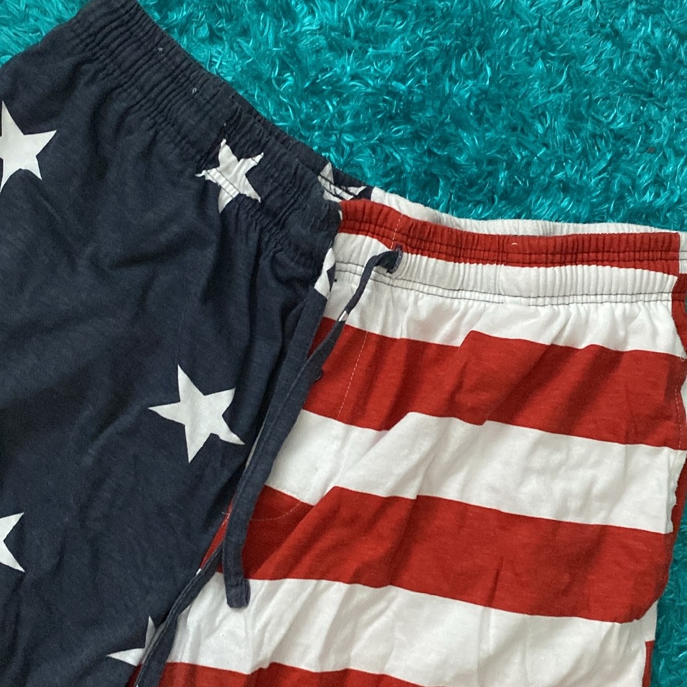 US Flag 🇺🇸 patriotic athletic shorts - Picture 3 of 17